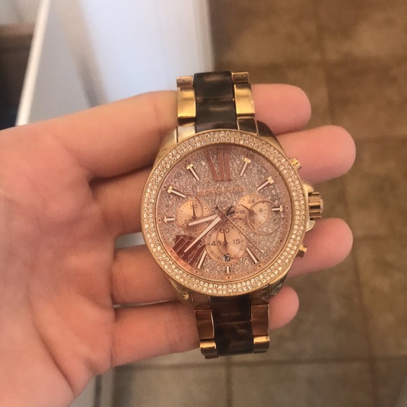 Michael Kors Watch - Picture 2 of 2